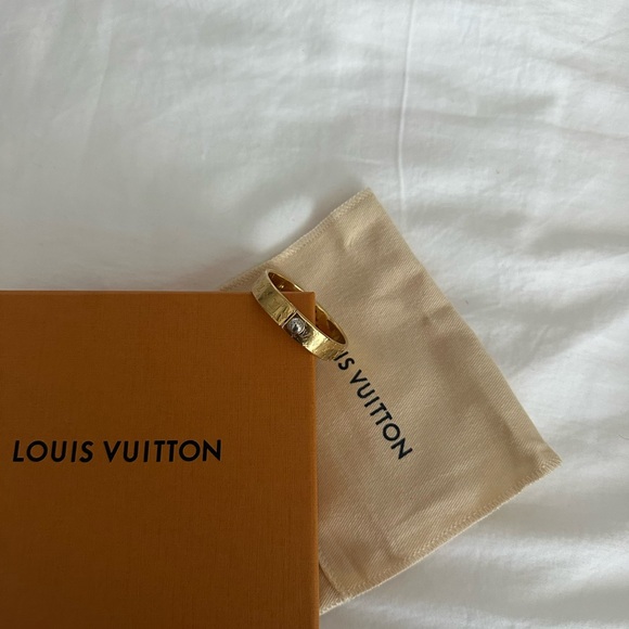 Louis Vuitton gold bangle - Picture 2 of 5